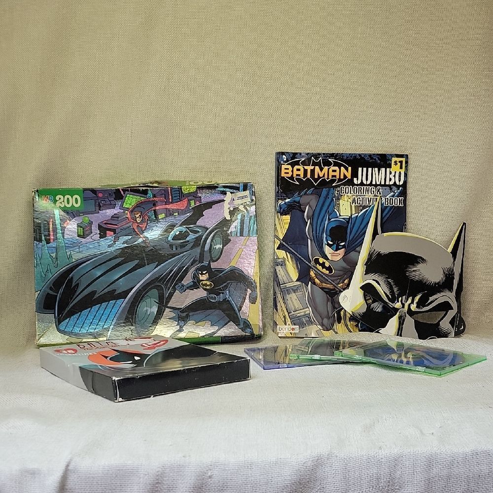 Batman 200pc‎ Puzzle, Activity Book, Valentines, 3 Dvds, Paper Mask
